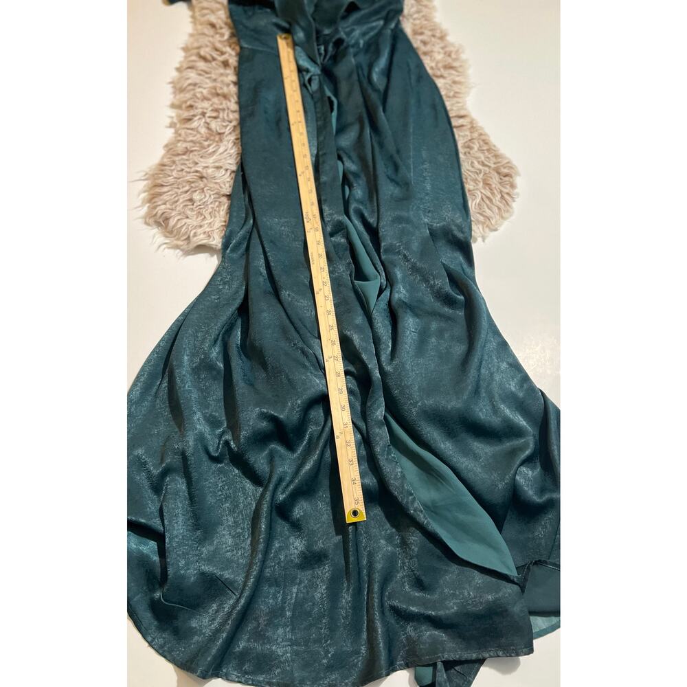Lulus women’s New off the shoulder mariah satin emerald green wrap maxi dress - Picture 14 of 14